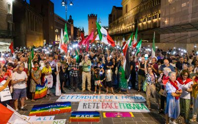 Ferrara antifascista, piazza Trento Trieste piena contro la riabilitazione di Balbo