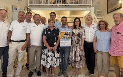 Cento Sotto Le Stelle, torna la sfilata di auto, moto e biciclette storiche