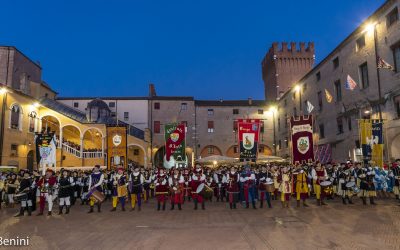 Le contrade del Palio di Ferrara in gara a Oria per i Campionati Italiani Assoluti Fisb