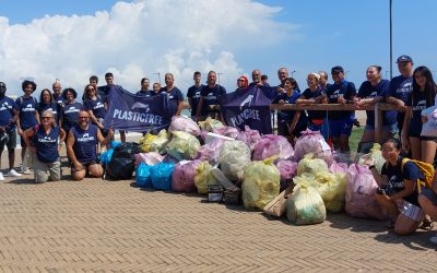 Plastic Free, rimossi 550 chili di rifiuti al Lido degli Estensi nonostante il maltempo