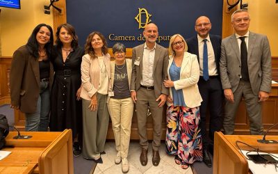 Contrastare le dimissioni volontarie per chi diventa genitore. Presentata alla Camera la proposta di legge