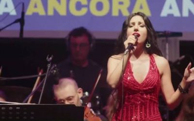 Da soprano lirico a rocker: Irene Petitto, finalista di “Tali e Quali”, tributa Mina al Florenz