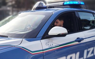 Medaglie d’Oro, in tre tentano la rapina prima della campanella