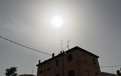 Ferrara sotto il pulviscolo sahariano e il caldo che non molla