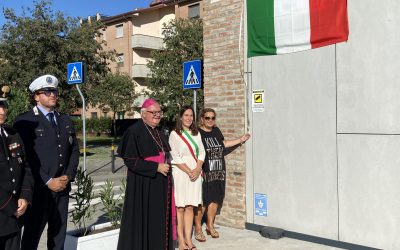 Ado intitola la sua piazza a Madre Teresa: “Simbolo di cura e amore”