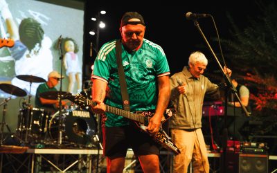 L’ultimo concerto degli Strike infiamma la Darsena: in 3mila per l’addio alla band ferrarese