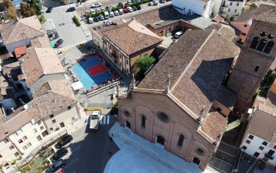 Matildiamo, piazza Garibaldi si colora di arancioblu