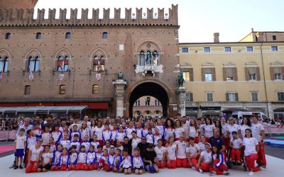 Tripudio finale con il Notre Dom della Pgf