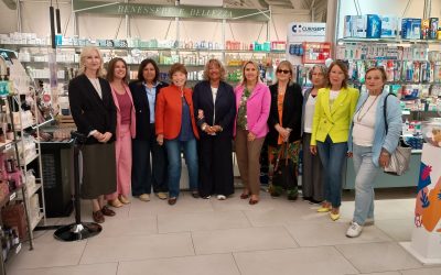 “In movimento per la prevenzione oncologica”: al via nelle farmacie ferraresi gli incontri dell’Ottobre Rosa
