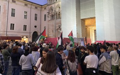 “Fermare genocidio ed economia di guerra”: in trecento in piazza per Gaza