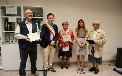 Lo “Scaffale del dialetto” cresce con nuove donazioni