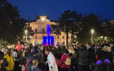 L’atmosfera di Halloween è pronta a calare nel centro cittadino